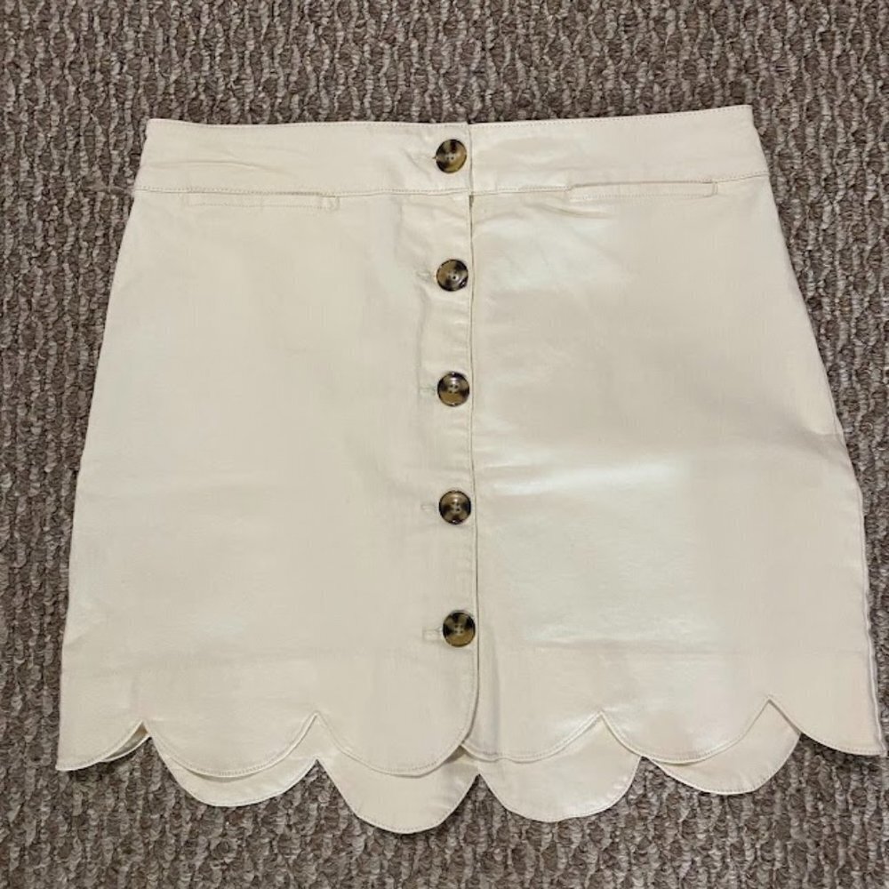 Mi Ami Scalloped Edge Mini Skirt